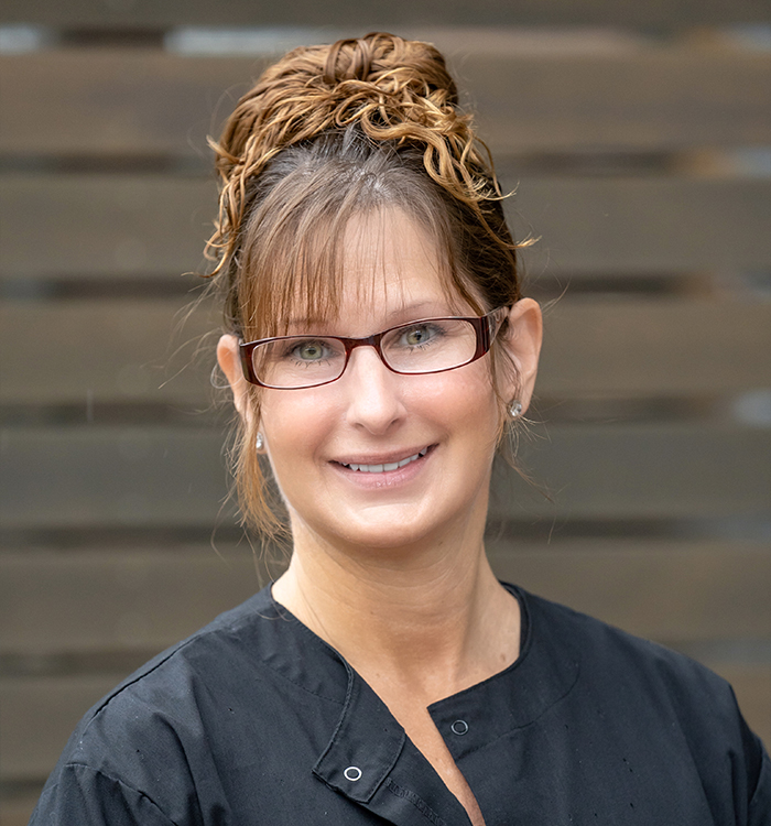 Dental hygienist Michelle